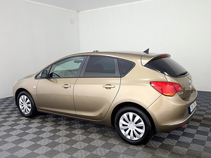 Opel Astra Elegance Facelift 1.6 85kW (4 фото из 7)