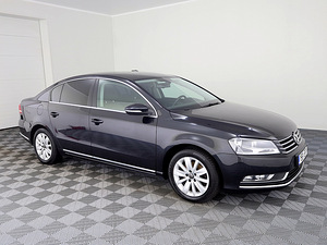 Volkswagen Passat Comfortline 1.8 118kW (1 фото из 9)