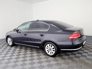 Volkswagen Passat Comfortline 1.8 118kW (4 фото из 9)