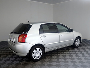 Toyota Corolla Linea Sol Facelift 1.4 71kW (3 фото из 9)