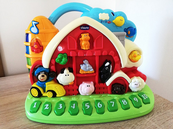 Развивающая интерактивная игрушка Chicco «Говорящая ферма»