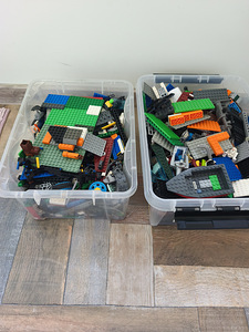 2 karpi lego (1 foto / 3)