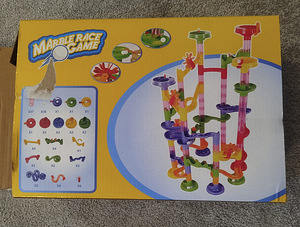 Marble race game (1 foto / 3)
