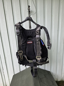 Жилет-компенсатор плавучести BCD Cressi (1 фото из 3)