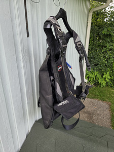Жилет-компенсатор плавучести BCD Cressi (2 фото из 3)
