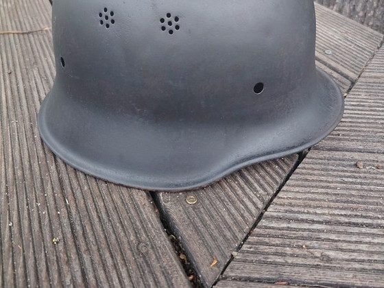 Saksa II maailmasõja aegne kiiver (Luftschutz M34 / M38 G)