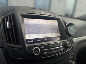 Opel Insignia (11 foto / 13)