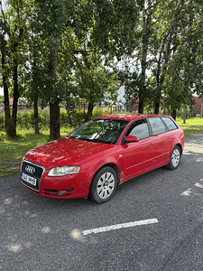 Audi A4 2.5 TDI (4 фото из 11)