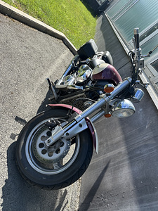 Suzuki VZ 800 (4 foto / 4)