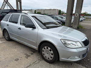 Skoda Octavia Comfortline Facelift 1.4 90kW (1 фото из 7)