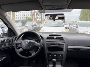Skoda Octavia Comfortline Facelift 1.4 90kW (5 фото из 7)