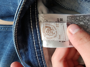 Diesel Mennit Regular-Straight Jeans W32 L32 | Wash 0880F | (8 foto / 10)