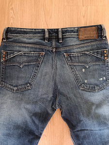 Diesel Mennit Regular-Straight Jeans W32 L32 | Wash 0880F | (10 foto / 10)