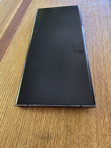 Samsung Galaxy S22 Ultra (2 foto / 5)