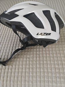 Велосипедный шлем Lazer (1 фото из 4)