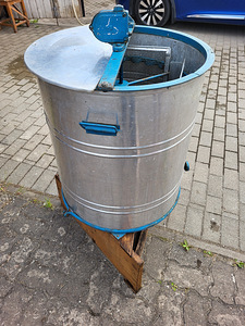 Медогонка (1 фото из 4)