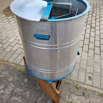 Медогонка