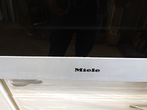 Praeahi MIELE (4 foto / 6)