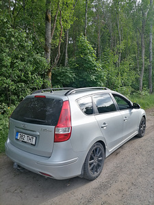 Hyundai i30 CW 1.6, рестайлинг, автомат (2 фото из 8)