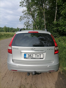 Hyundai i30 CW 1.6, рестайлинг, автомат (3 фото из 8)
