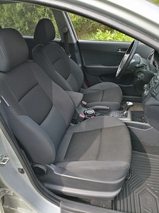 Hyundai i30 CW 1.6, рестайлинг, автомат (6 фото из 8)