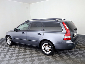 Volvo V50 Summum 2.0 D4 100kW (4 фото из 7)