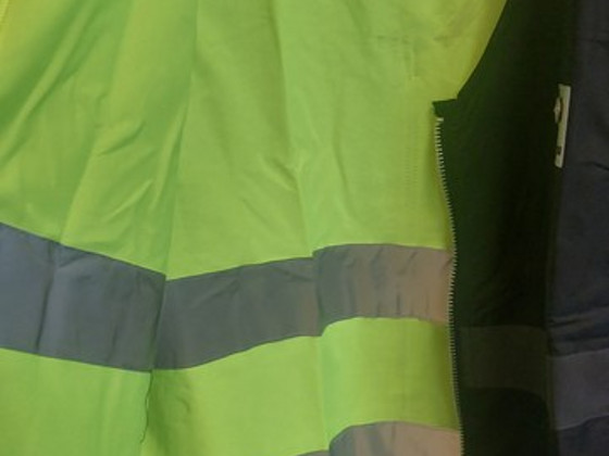 Töö kahepoolne vest.