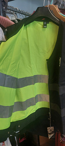 Töö kahepoolne vest. (2 foto / 5)