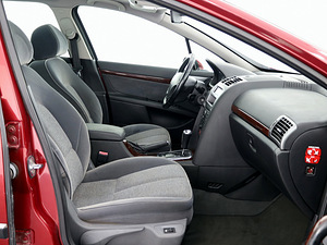 Peugeot 407 Elegance ATM 2.0 103kW (6 фото из 8)