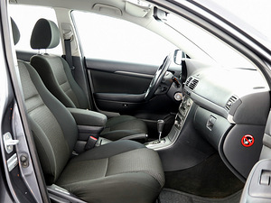 Toyota Avensis Linea Sol Facelift ATM 2.0 108kW (6 фото из 8)
