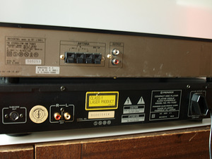 Pioneer CD Player Sony Tuner. (4 foto / 4)