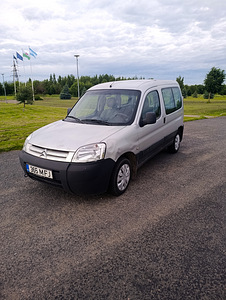 Автомобиль Citroen Berlingo (2 фото из 15)