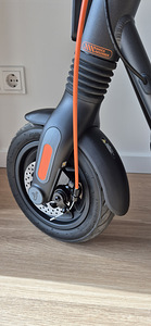 Tõukeratas Ninebot by Segway Kickscooter F2 Pro E 250km!!! (3 foto / 5)