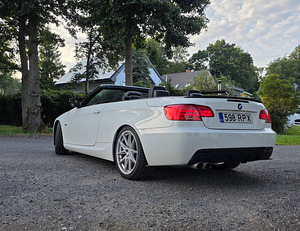 BMW E93 330d facelift 2011.cabrio automaat Reg.tasu tasutud (4 foto / 12)