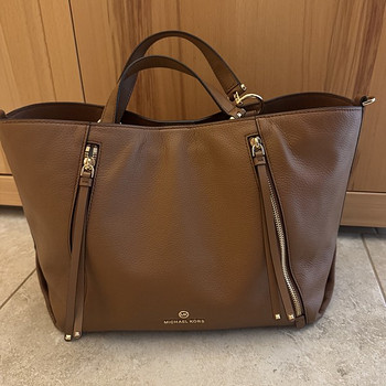 Новая кожаная сумка Michael Kors