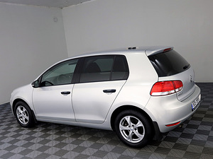Volkswagen Golf Comfortline ATM 1.2 77kW (4 фото из 8)
