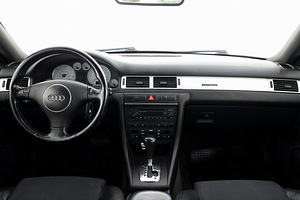 Audi A6 S-Line Quattro Facelift ATM 2.5 TDI 132kW (5 фото из 9)