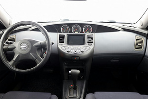 Nissan Primera Comfort Facelift ATM 1.8 85kW (5 фото из 7)