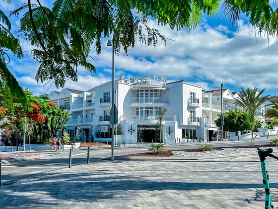 APARTAMENTOS PARQUE DEL SOL
