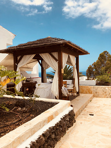 REGENCY TORVISCAS APARTMENTS AND SUITES (2 фото из 10)