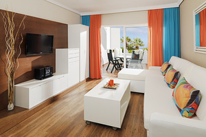 REGENCY TORVISCAS APARTMENTS AND SUITES (7 фото из 10)