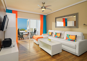 REGENCY TORVISCAS APARTMENTS AND SUITES (8 фото из 10)