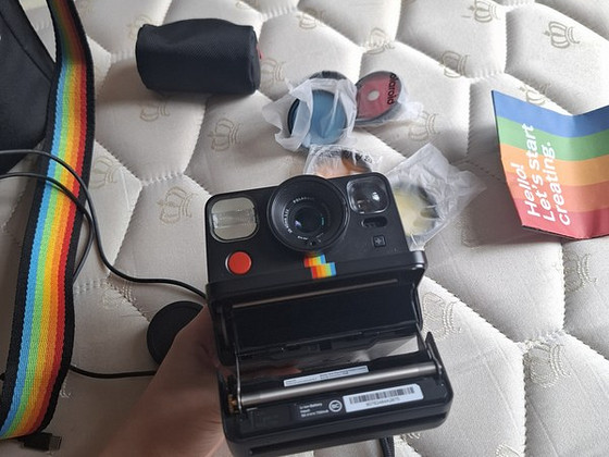 Polaroid