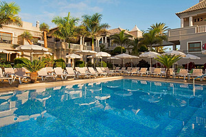 MARYLANZA SUITES & SPA (2 фото из 10)