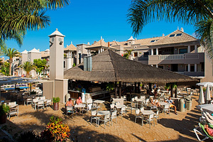 MARYLANZA SUITES & SPA (9 фото из 10)