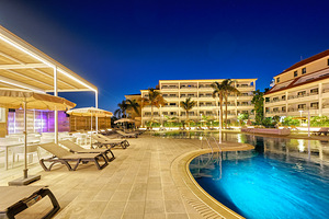 PARQUE LA PAZ HOTEL (10 фото из 10)