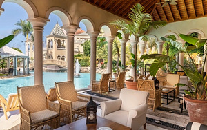 BAHIA DEL DUQUE (7 фото из 10)