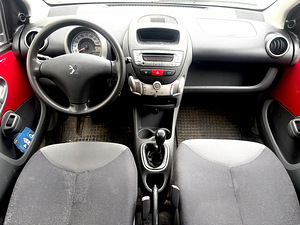 Peugeot 107 (9 фото из 15)