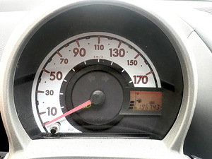 Peugeot 107 (11 фото из 15)