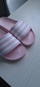 Uued! Adidas plätud s37, 100% orig. (6 foto / 7)